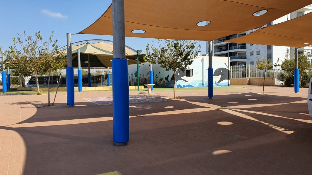 מגיני עמודים לבית ספר